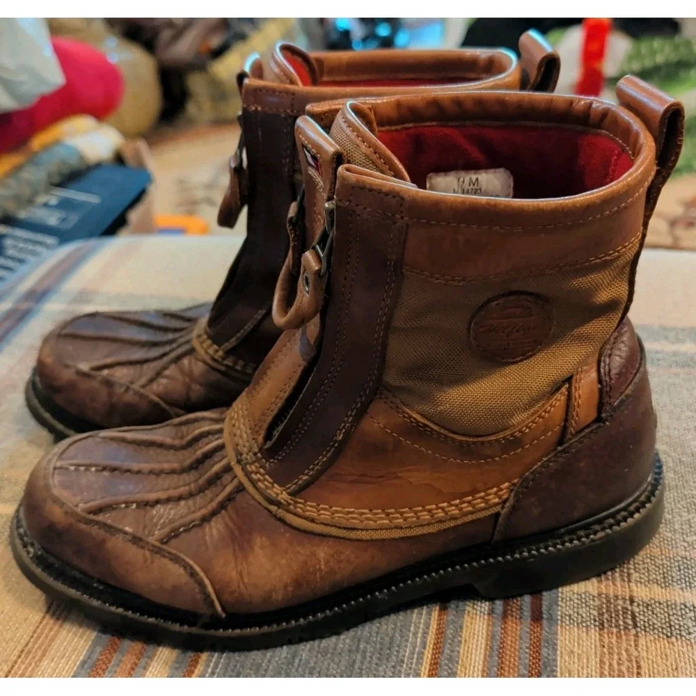 Men's Vintage 9M Tommy Hilfiger Outdoor Snow Winter Boots Brown Leather